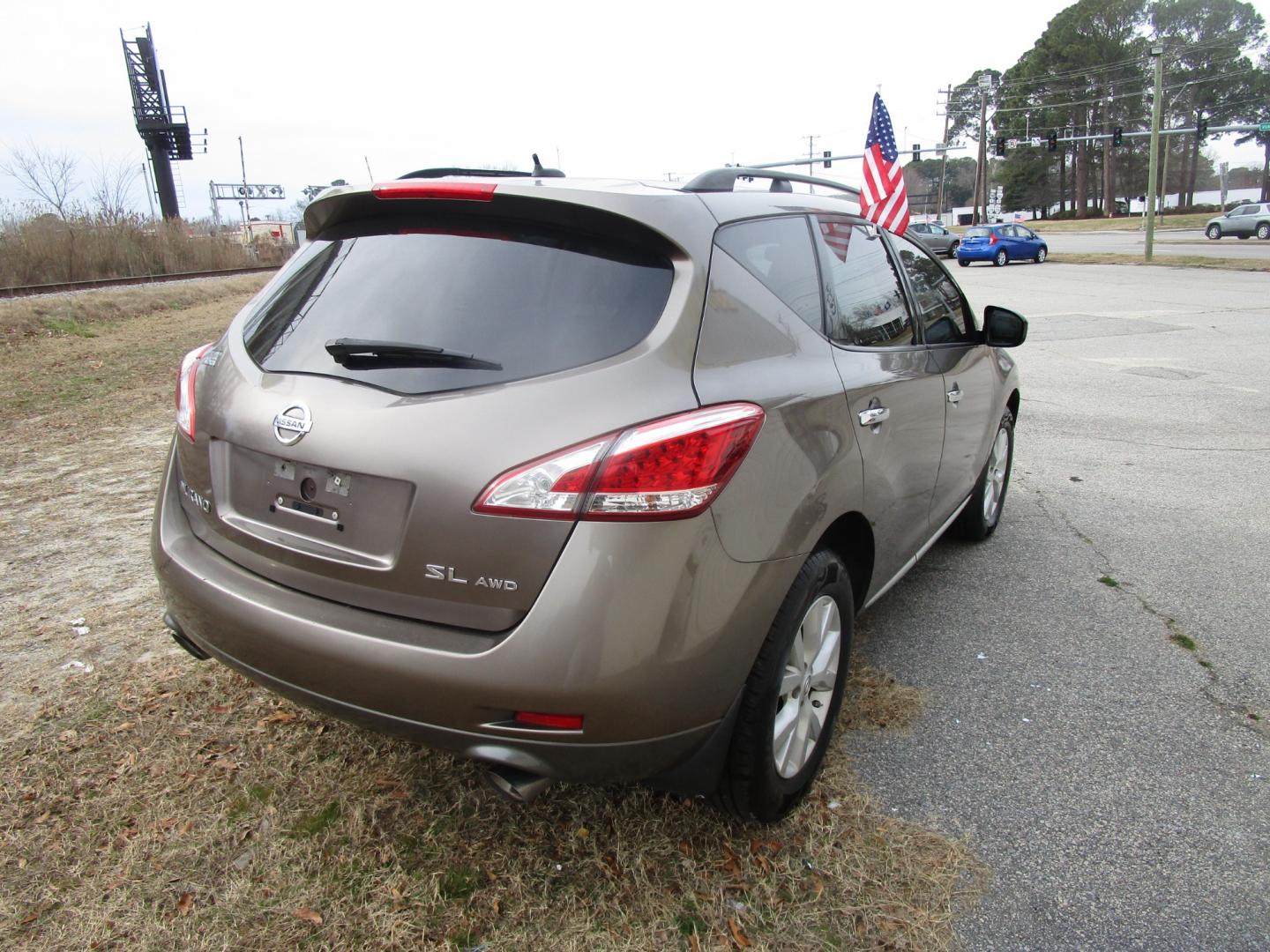 2012 Brown Nissan Murano SL AWD (JN8AZ1MW3CW) with an 3.5L V6 DOHC 24V engine, Continuously Variable Transmission transmission, located at 2553 Airline Blvd, Portsmouth, VA, 23701, (757) 488-8331, 36.813889, -76.357597 - **VEHICLE TERMS*** Down Payment: $999 Weekly Payment: $100 APR: 23.9% Repayment Terms: 42 Months ***CALL ELIZABETH SMITH - DIRECTOR OF MARKETING @ 757-488-8331 TO SCHEDULE YOUR APPOINTMENT TODAY AND GET PRE-APPROVED RIGHT OVER THE PHONE*** - Photo#5